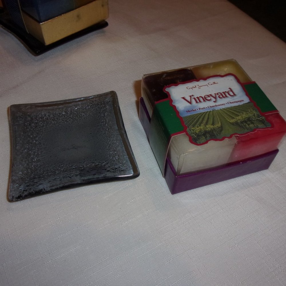 Vineyard Candle Gift Set & Tiger Glass Holder